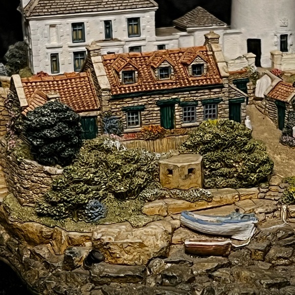 Very Rare Lilliput Lane, St. Mary’s Lighthouse Disneyana Special Edition - Picture 8 of 16